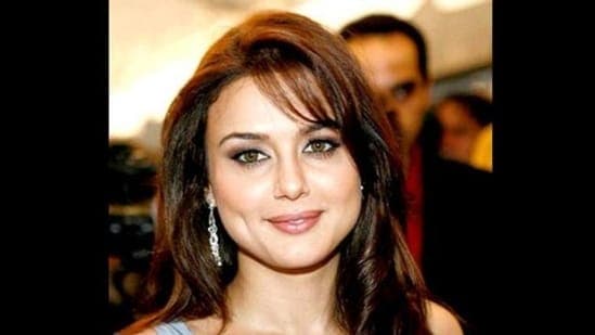 Preity Zinta Rents A Luxury Apartment In Mumbais Pali Hill For 6 Lakh Per Month On A Two Year Lease