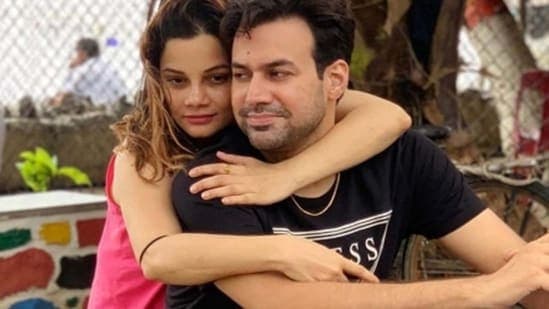 Diya Aur Baati Hum Actor Kanika Maheshwari Clarifies She Is Not Divorced Long Distance Marriage Seher Hone Ko Hai