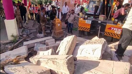 Underconstruction Temple Collapse In Parbhani Kills 5 Injures 18