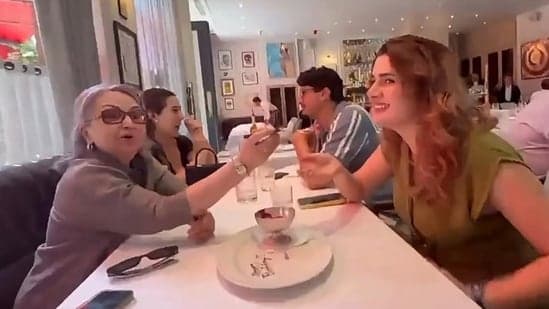Sara Ali Khan And Sharmila Tagore Surprise Appearance At Pakistani Actor Kubra Khan Birthday In London Video Viral