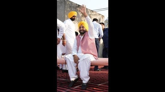 Punjab Cm Calls On Sangat To Oust Anti Panthic Forces