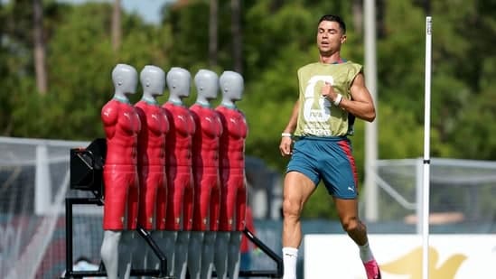 Portugal Coach Roberto Martinez Refuses To Answer Whether Cristiano Ronaldo Would Start World Cup Match Vs Uzbekistan