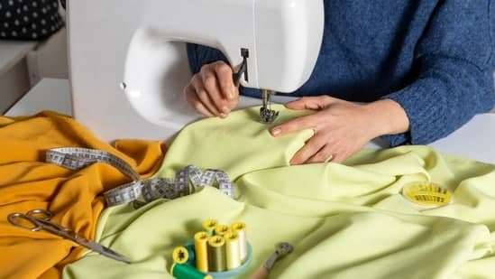 Diy Fashion 101 4 Easy Ways To Turn Old Denim Kurtas And Sarees Into Stylish New Pieces