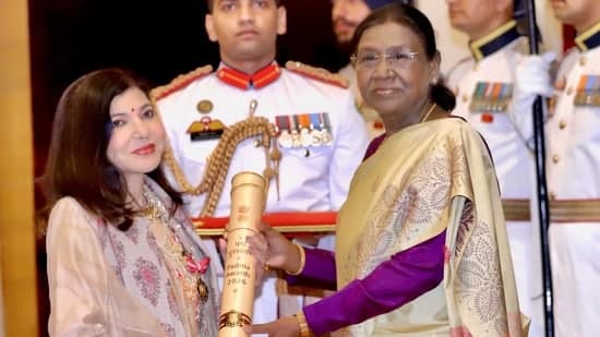 Alka Yagnik Breaks Silence On Health After Rare Appearance At Padma Awards Ceremony Worries Fans