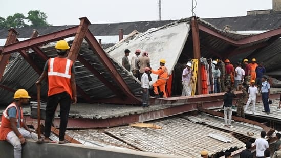 Pm Modi Announces Rs 2 Lakh Ex Gratia For Families Of Deceased In Kolkata Godown Collapse