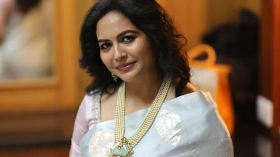 Singer Sunitha Upadrasta Gets Massive Backlash For Her Take On Feminism My Book O Oh Ody My Right His Eyes His Right