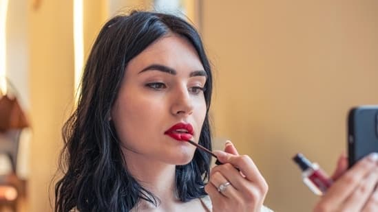 I Tried These 6 Transferproof Lipsticks Under 1 000 And I Wish I Had Tried Them Before