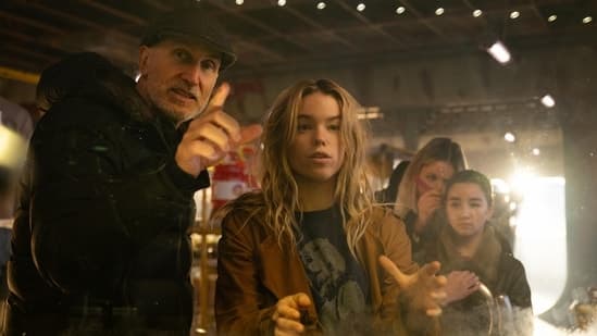 Director Craig Gillespie Supergirl Isn T Sexualised You Don T Get To See A Lot Of Flawed Female Superheros