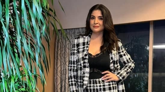 Maheep Kapoor Says Doing Fabulous Lives Of Bollywood Wives At 48 Was Not Easy Bombarded With Trolls Scrutiny Karan Johar