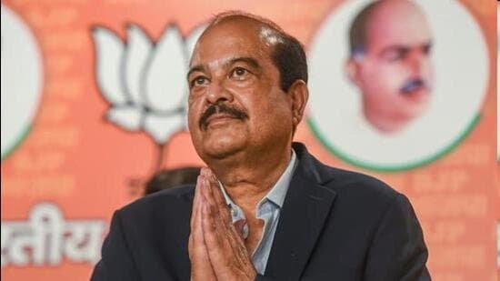 Bjp Mp Harsh Mahajan Rushed To Hospital After Shimla Protest