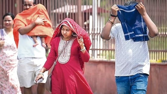 Delhi Simmers At 51 C Real Feel Temp