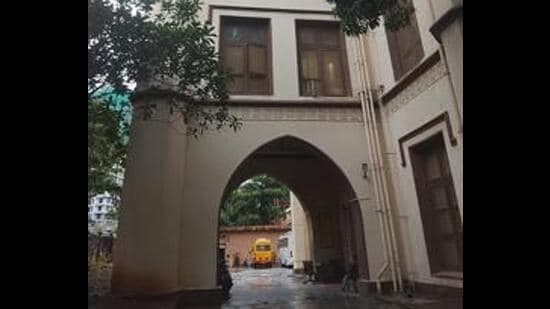 Govt Sacks Jj Blood Bank Chief Pagare Medical Officer Bhise For Illegal Diversion Of Stock