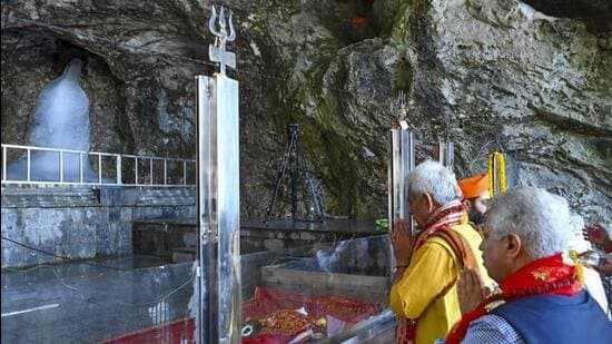 Amarnath Yatra J K Lg Performs Pratham Puja To Mark Ceremonial Start