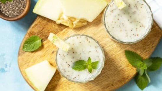 Sugarfree Muskmelon Mint Lassi With Chia Seeds A Low Calorie Weight Loss Smoothie Recipe For Healthy Breakfast