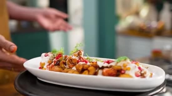 Chef Ranveer Brar Shares Tangy And Crispy Palak Patta Chaat Recipe For Monsoon Cravings