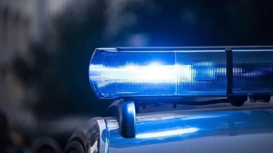 Fairlane Mall Shooting Reports Videos Capture Chaos At Dearborn Mall Witnesses Say People Are Stuck