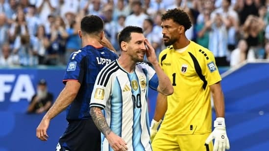 Lionel Messi Pays Ultimate Respect To Cape Verde After Argentina Get Out Of Jail They Didn T Lose To Spain