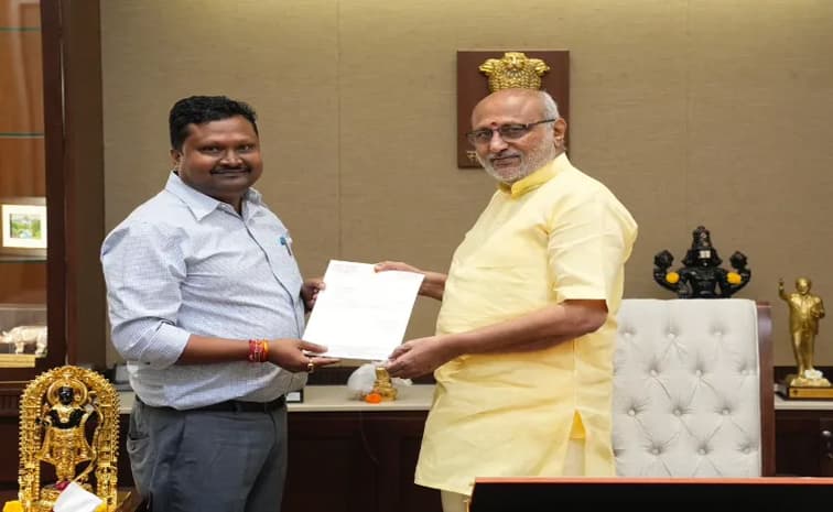 టీఎంసీలో మరింత ముదిరిన సంక్షోభం
