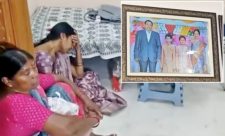 అనుమానాస్పద స్థితిలో తండ్రి, కుమారుడు మృతి