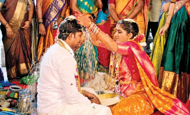 శ్రావణ శోభ.. శుభకార్యాల సందడి