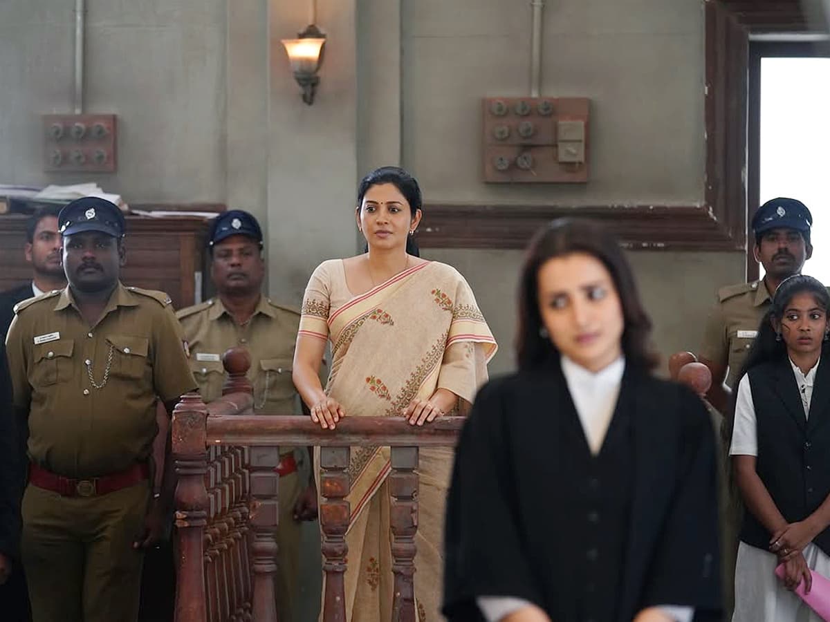 త్రిష కంటే ఎక్కువ హైలైట్.. సోషల్ మీడియాలోనూ ఈమెనే ట్రెండింగ్ ఫొటోలు