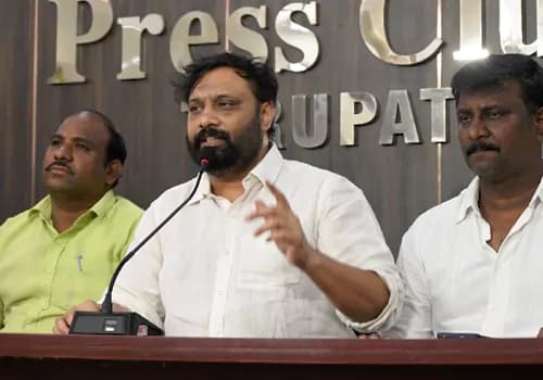 జగన్ కు దమ్ముంటే కాపు నేతల్లో ఒకరిని సీఎం అభ్యర్థిగా ప్రకటించాలి