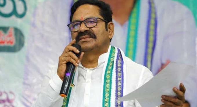 వైసీపీ మాజీ ఎమ్మెల్యే హైదరాబాద్ భూకబ్జా రచ్చ