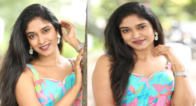 అమీర్ లోగ్’ సినిమాలోని ప్రతీ కారెక్టర్ కి ప్రాముఖ్యత ఉంటుంది - నటి వేధా జలంధర్